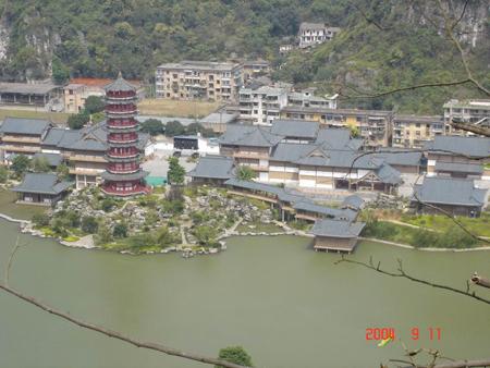 2004 (50).jpg - Sep 5~13, 2004 第5屆世界華人魚蝦營養學術研討會(5th SWCSNFFS)會後旅遊(桂林-王城)(中國大陸，廣東省珠海市) [Trip to Zhuhai (Zhuhai, China)]-20